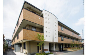 葛飾区にある介護付き有料老人ホームのそんぽの家柴又です。