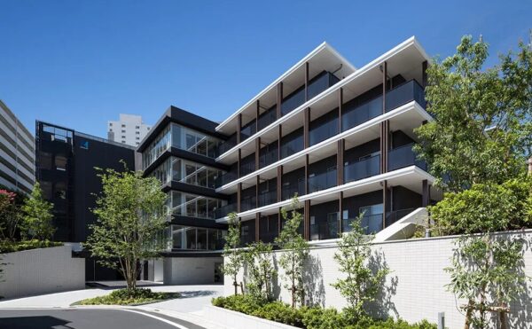 チャームスイート新宿戸山